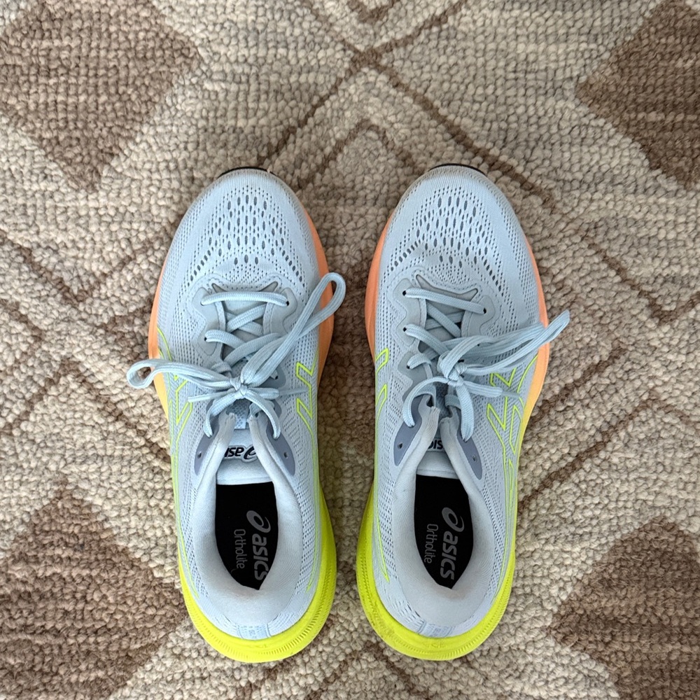 Asics WOMENS GEL-PULSE 15 RUNNING SHOE Worn once